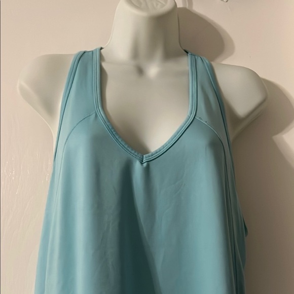 Alo Light Blue Tank Top - Picture 4 of 5